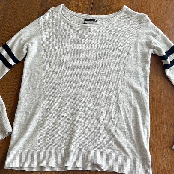 American Eagle Outfitters. Ahh-mazing Soft Lightweight Sweater Size XS - Picture 1 of 14
